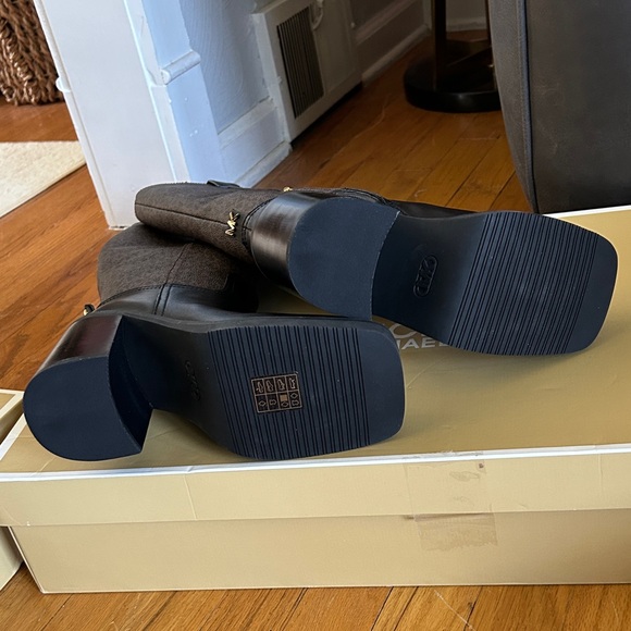 Michael Kors Houston signature Black brown Leather Knee-High Boot size 6 - Picture 7 of 8